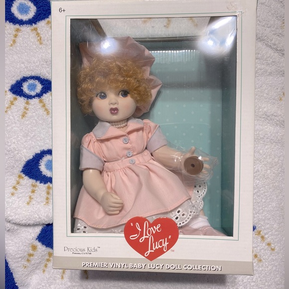 New In Box I Love Lucy Collectors Porcelain Doll - Picture 1 of 4